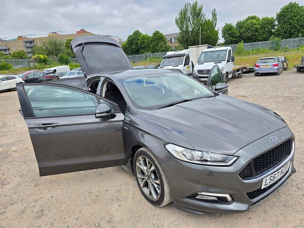 Used Ford Mondeo 2017 for sale - 75632037: Photo 5