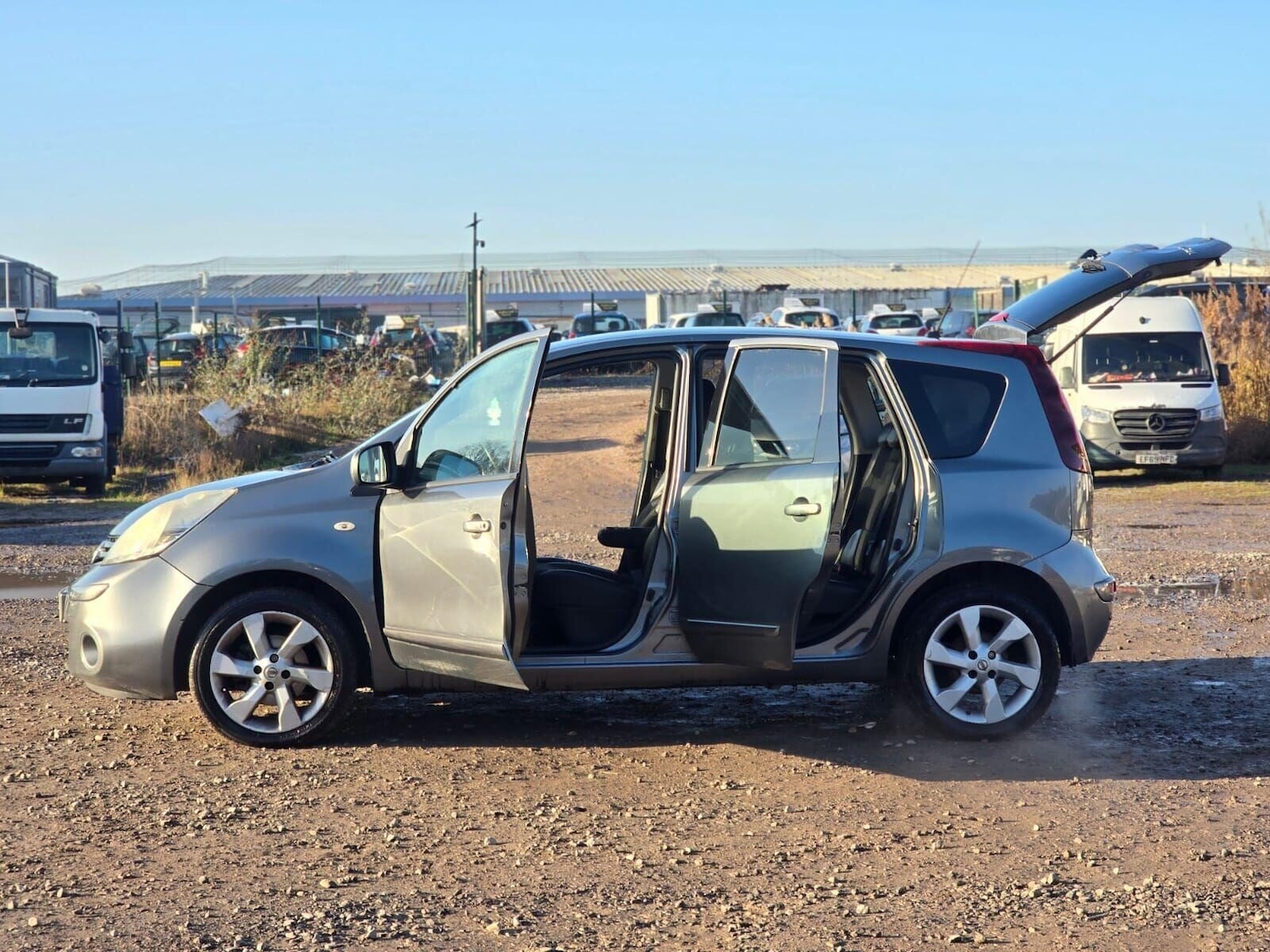 Used Nissan Note 2011 for sale - 77083573: Photo 11