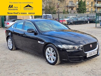Used Jaguar XE 2016 for sale - 75425384: Photo