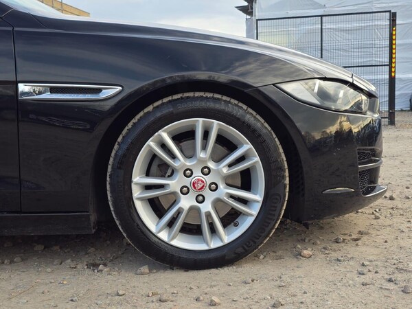 Used Jaguar XE 2016 for sale - 75425384: Photo 41