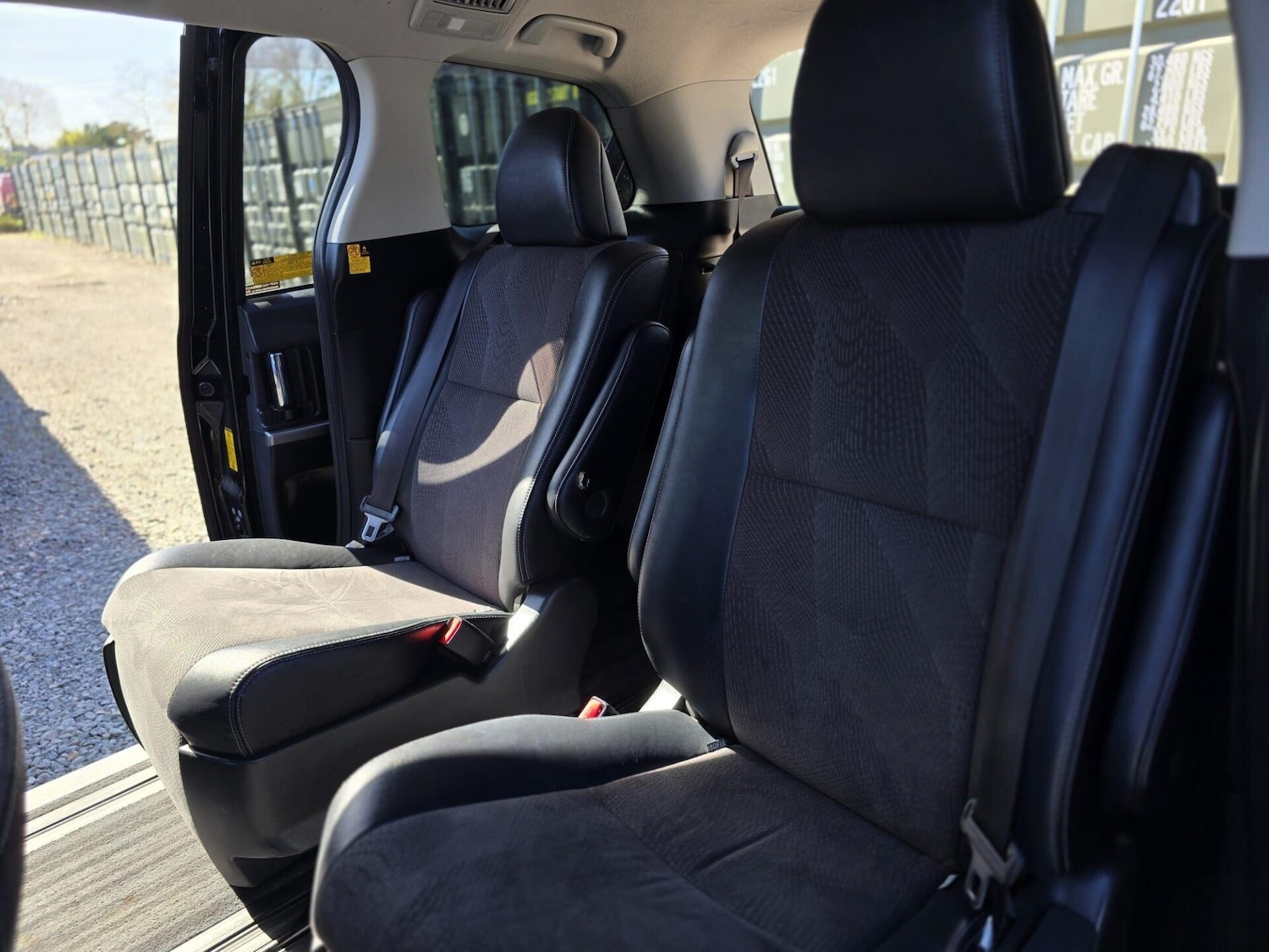 Used Toyota Estima 2014 for sale - 78149935: Photo 12