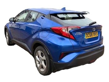 Used Toyota C-HR 2019 for sale - 78502022: Photo