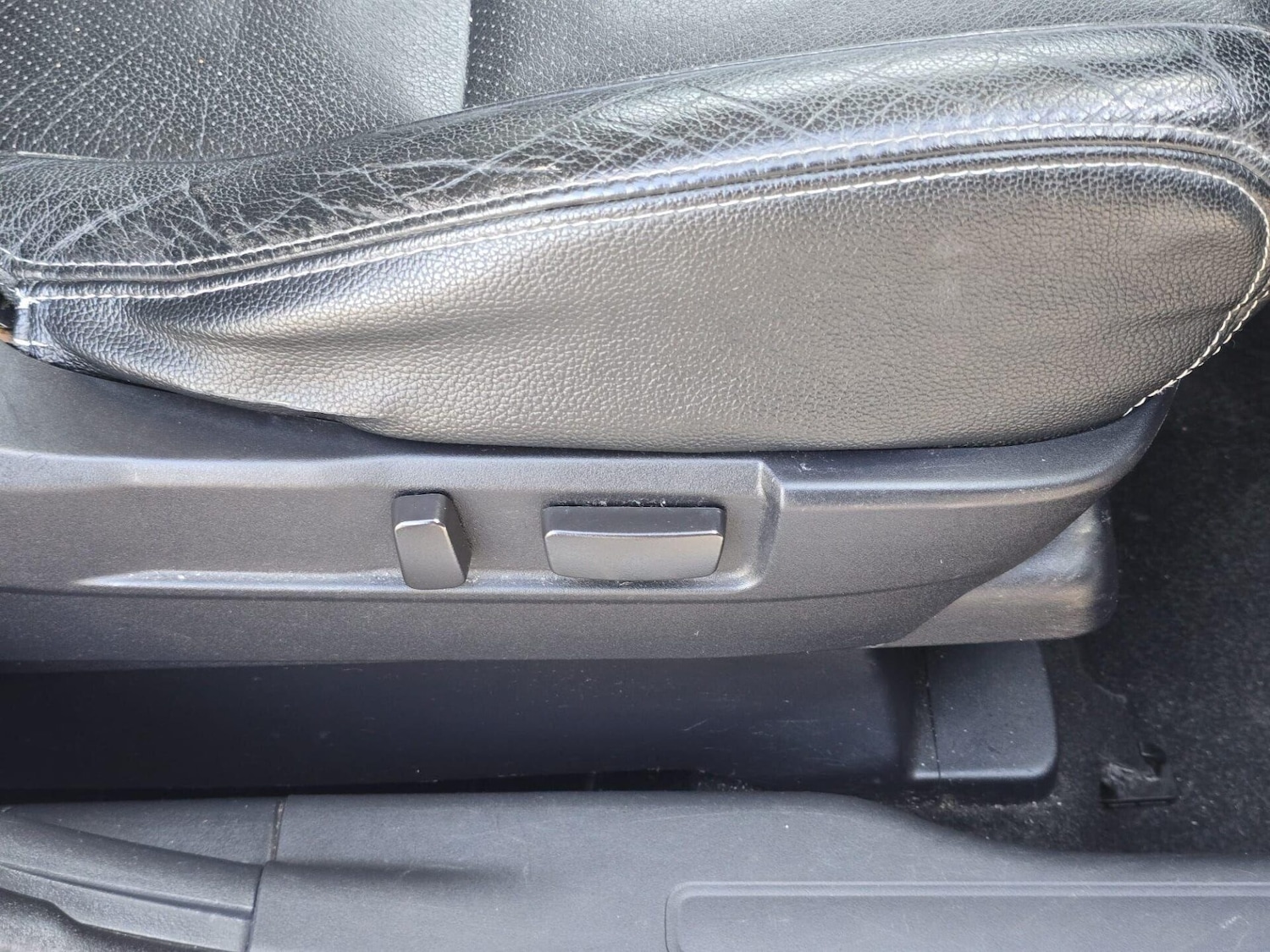 Used Mitsubishi Outlander 2014 for sale - 77079885: Photo 25