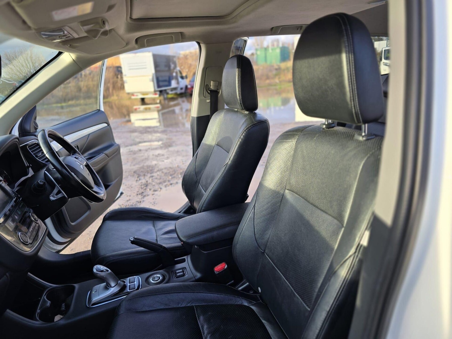 Used Mitsubishi Outlander 2014 for sale - 77079885: Photo 38