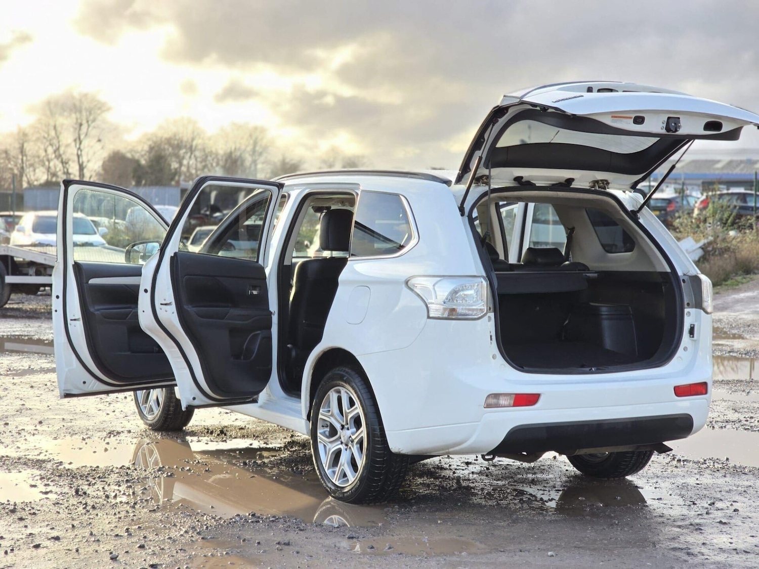 Used Mitsubishi Outlander 2014 for sale - 77079885: Photo 9