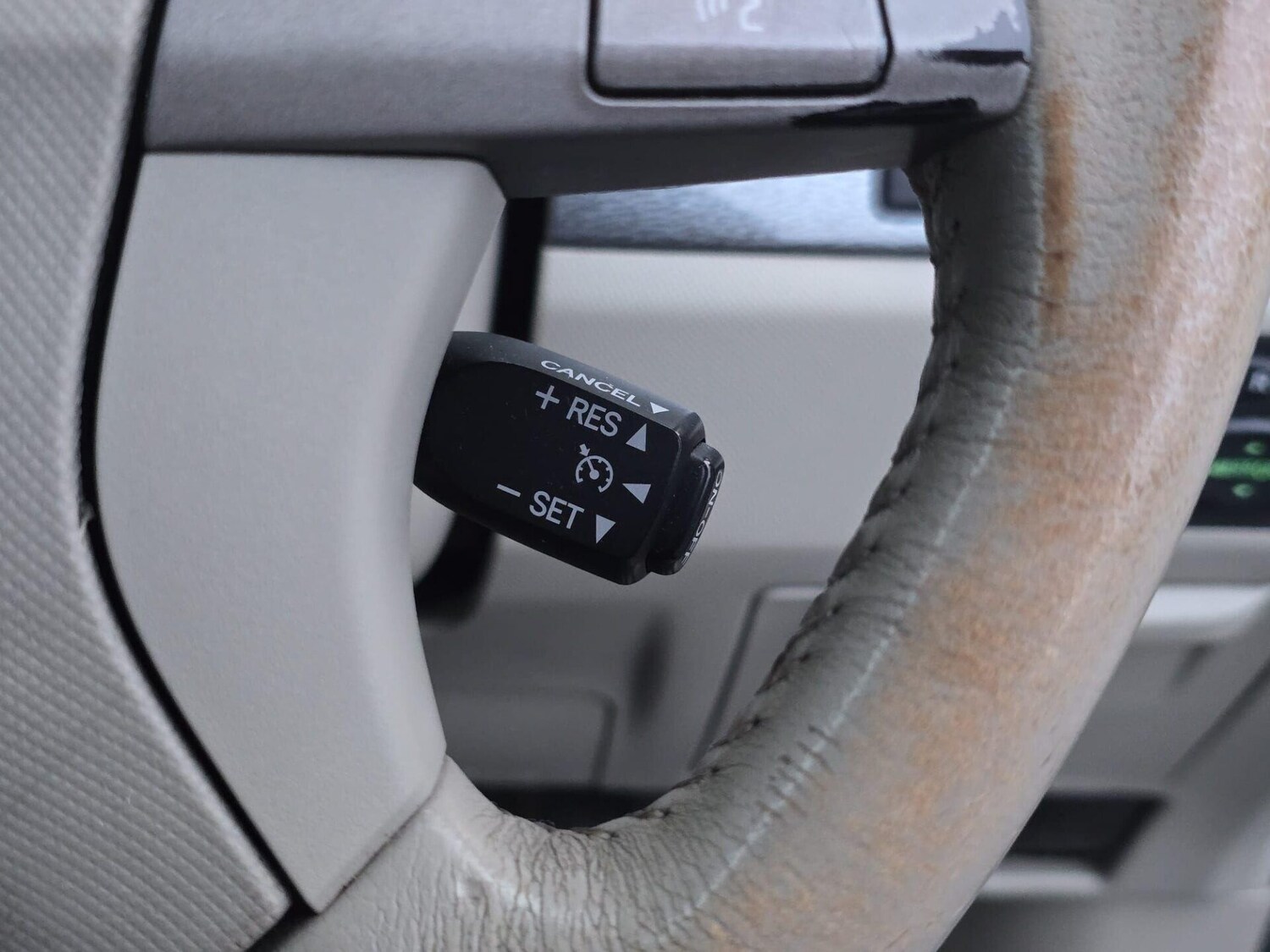 Used Toyota Estima 2015 for sale - 77557378: Photo 20