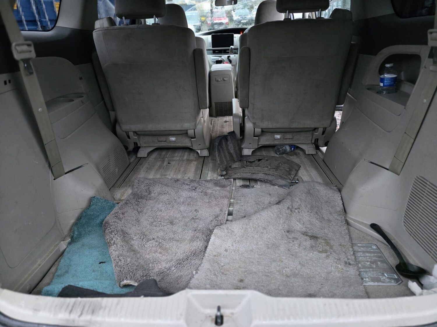 Used Toyota Estima 2015 for sale - 77557378: Photo 24