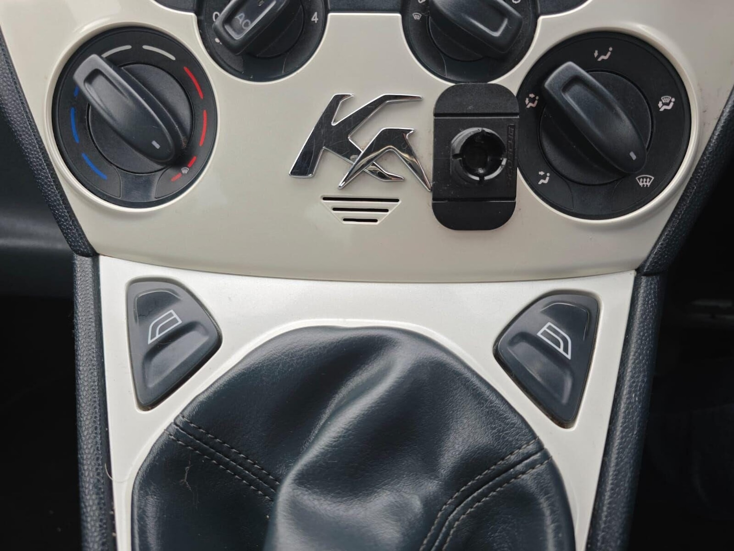 Vehicle 33