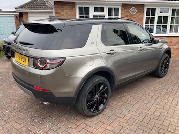Used Land Rover Discovery Sport 2018 for sale - 75560653: Photo
