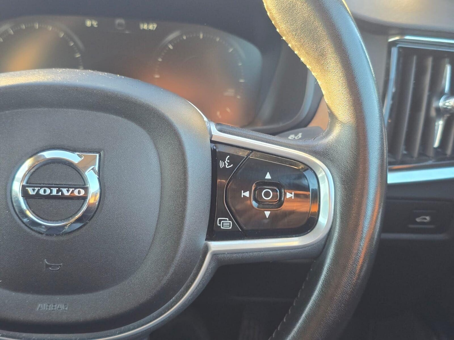 Used Volvo S90 2018 for sale - 76508900: Photo 68