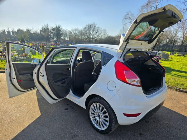 Used Ford Fiesta 2013 for sale - 75425980: Photo 13