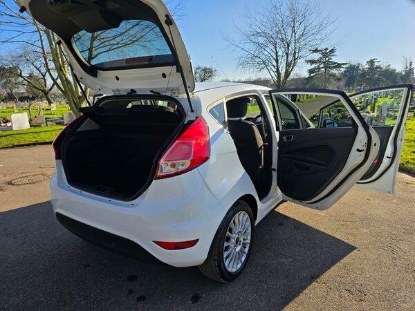 Used Ford Fiesta 2013 for sale - 75425980: Photo 21