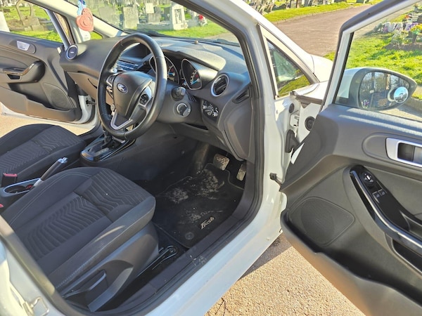Used Ford Fiesta 2013 for sale - 75425980: Photo 30