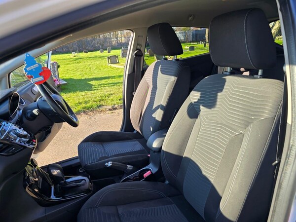 Used Ford Fiesta 2013 for sale - 75425980: Photo 48