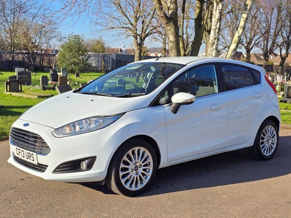 Used Ford Fiesta 2013 for sale - 75425980: Photo 9