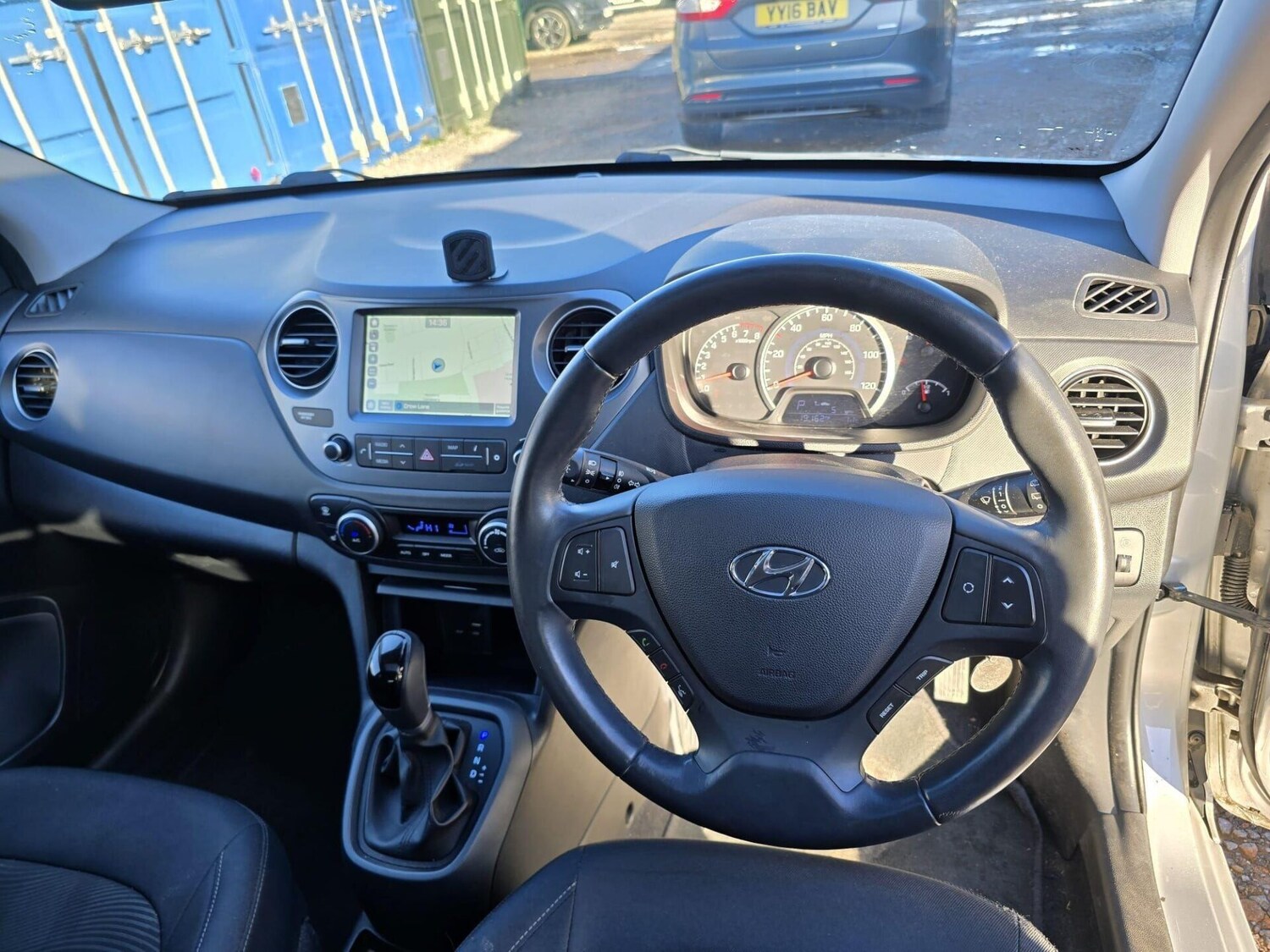 Used Hyundai i10 2017 for sale - 77199349: Photo 19