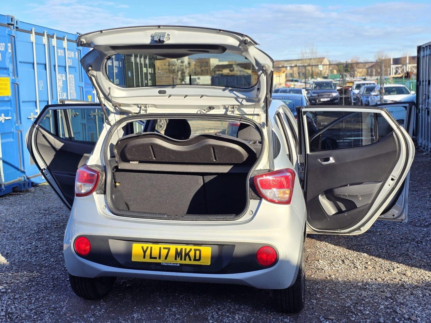 Used Hyundai i10 2017 for sale - 77199349: Photo 32