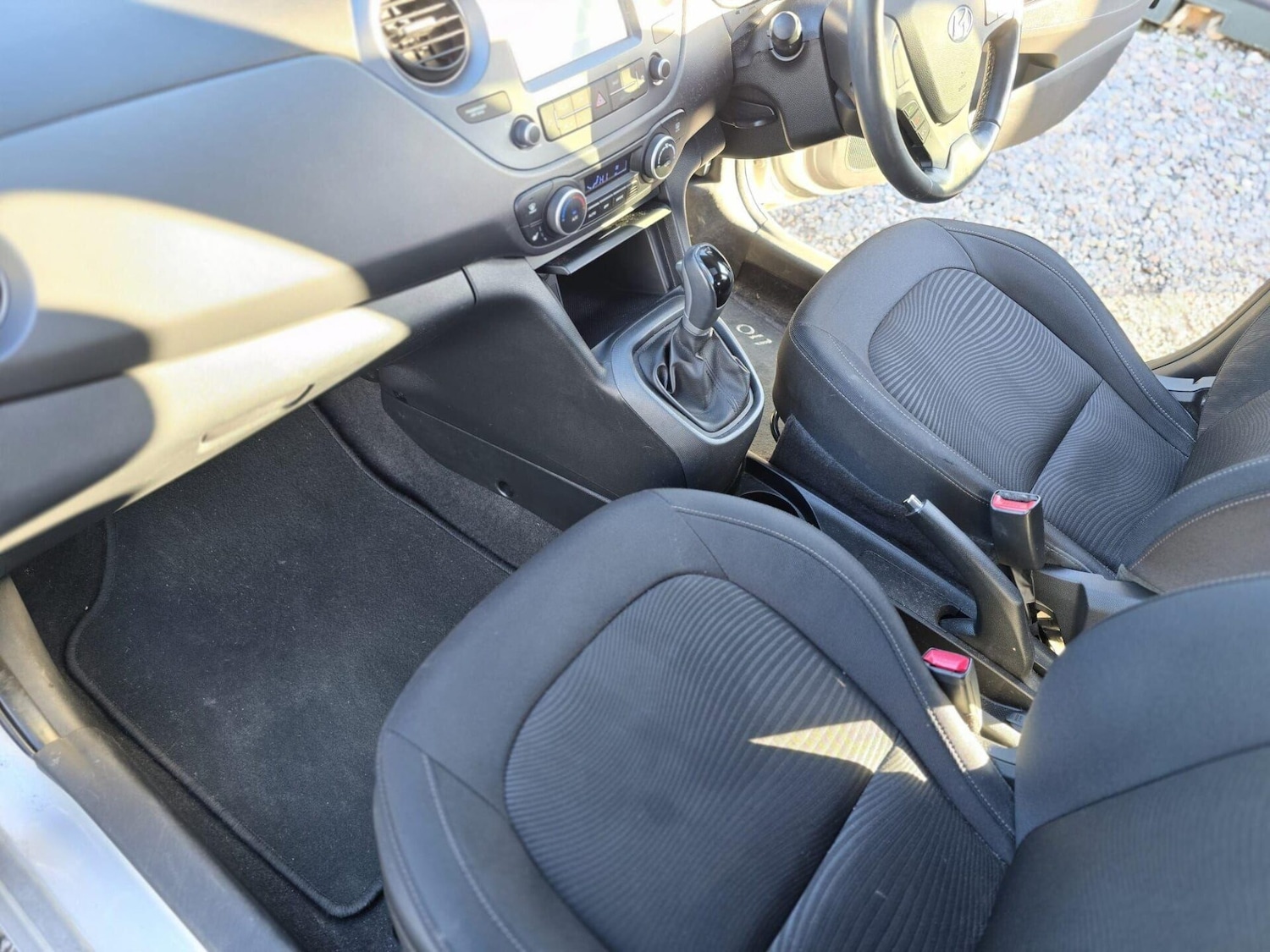 Used Hyundai i10 2017 for sale - 77199349: Photo 55