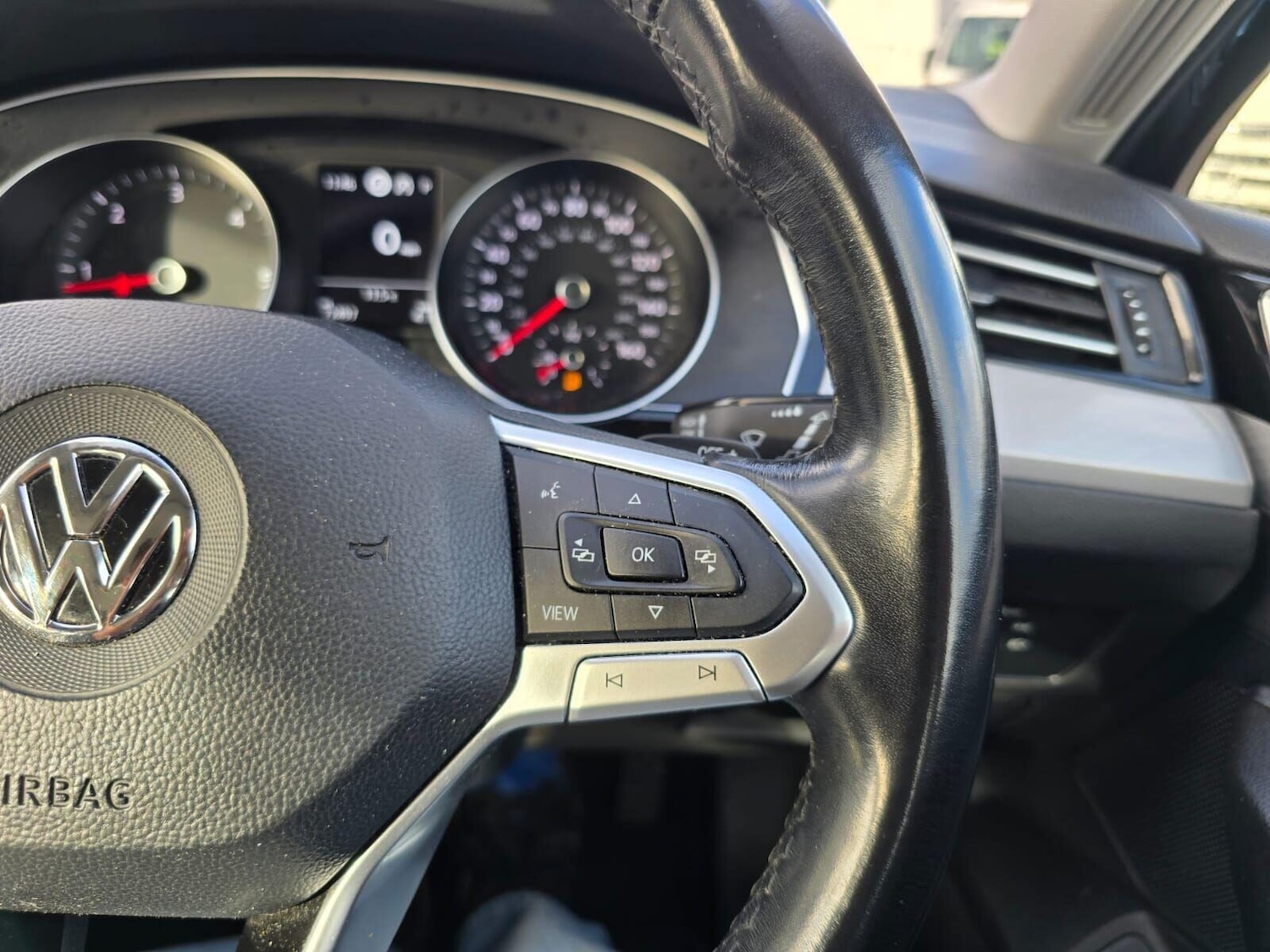 Used Volkswagen Passat 2019 for sale - 76406101: Photo 67