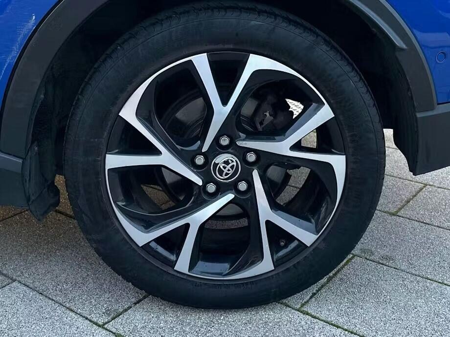 Used Toyota C-HR 2018 for sale - 77435942: Photo 11