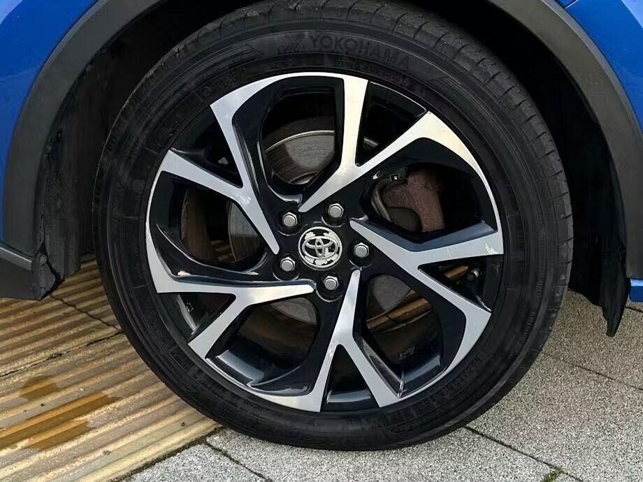 Used Toyota C-HR 2018 for sale - 77435942: Photo 8