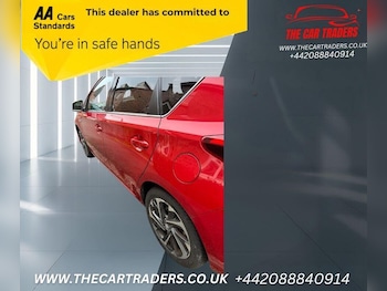 Used Toyota Auris 2015 for sale - 76428823: Photo