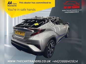 Used Toyota C-HR 2017 for sale - 76148706: Photo