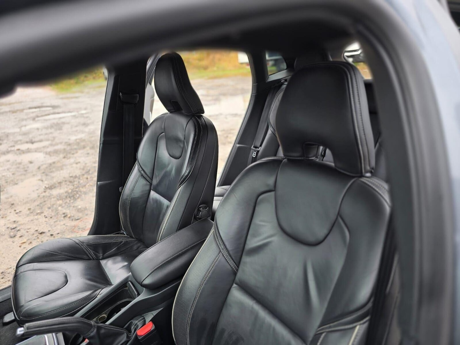 Used Volvo V40 2019 for sale - 76416360: Photo 38