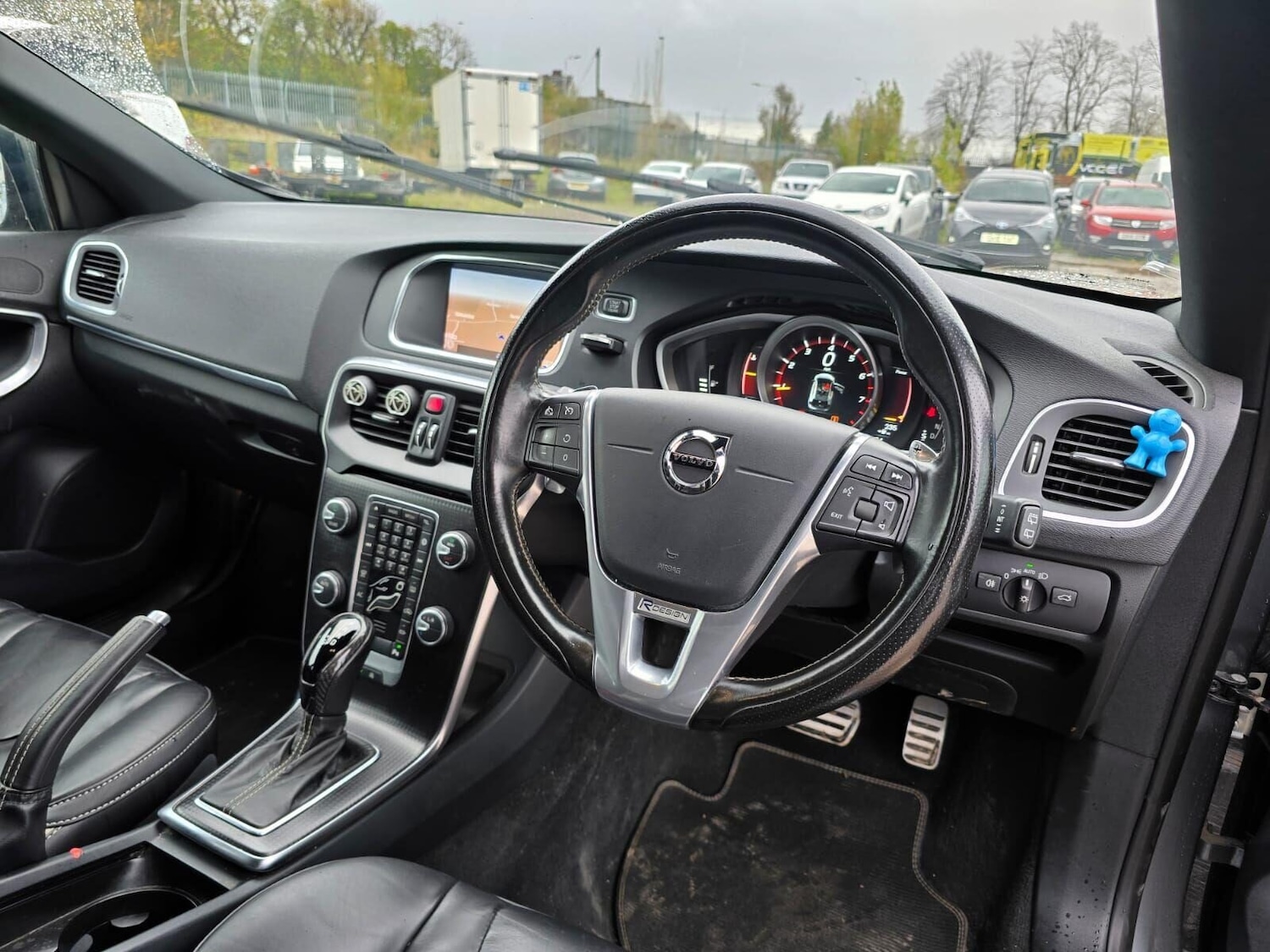 Used Volvo V40 2019 for sale - 76416360: Photo 57