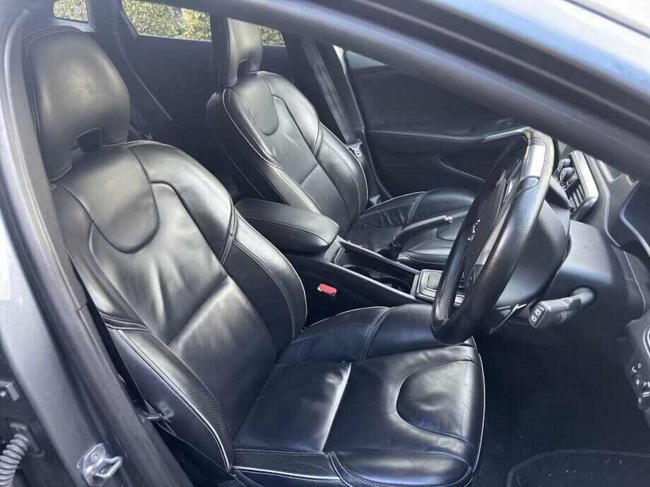 Used Volvo V40 2019 for sale - 76416360: Photo 7