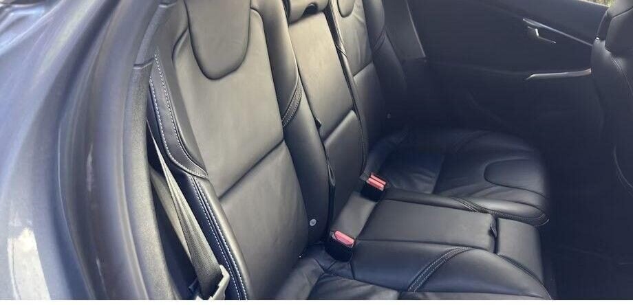 Used Volvo V40 2019 for sale - 76416360: Photo 8