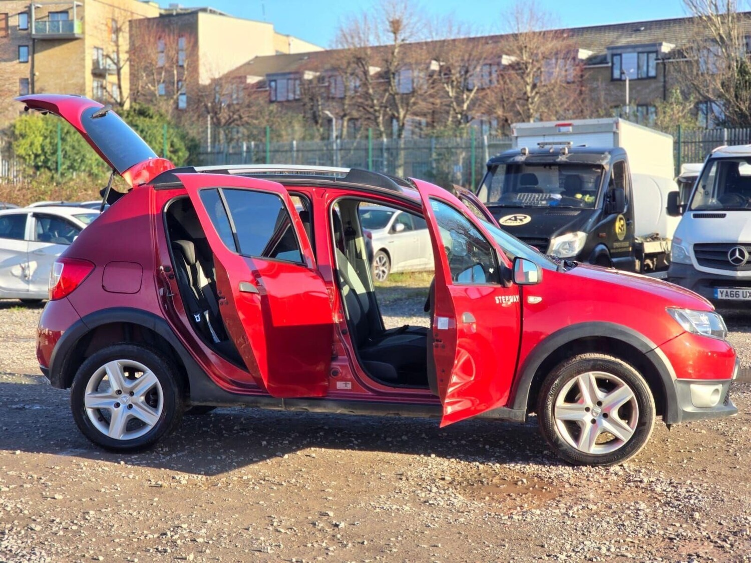 Used Dacia Sandero Stepway 2014 for sale - 77502845: Photo 15
