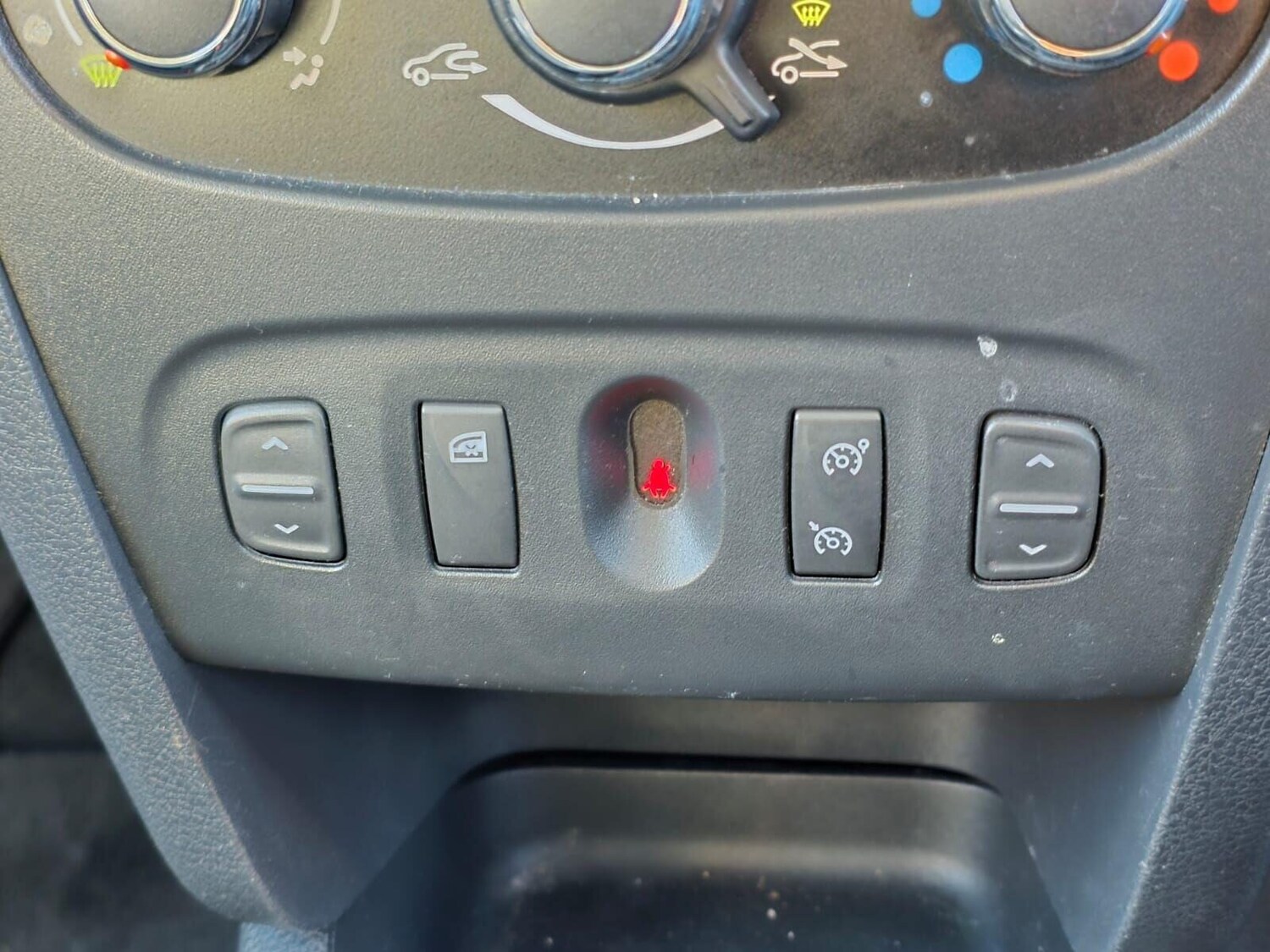 Used Dacia Sandero Stepway 2014 for sale - 77502845: Photo 27