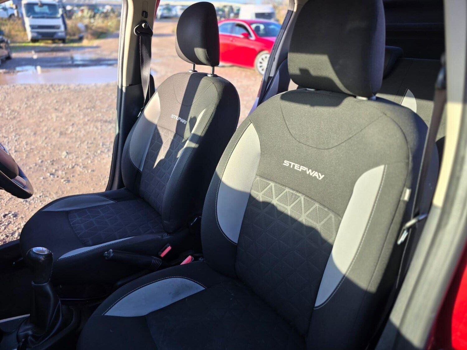 Used Dacia Sandero Stepway 2014 for sale - 77502845: Photo 34