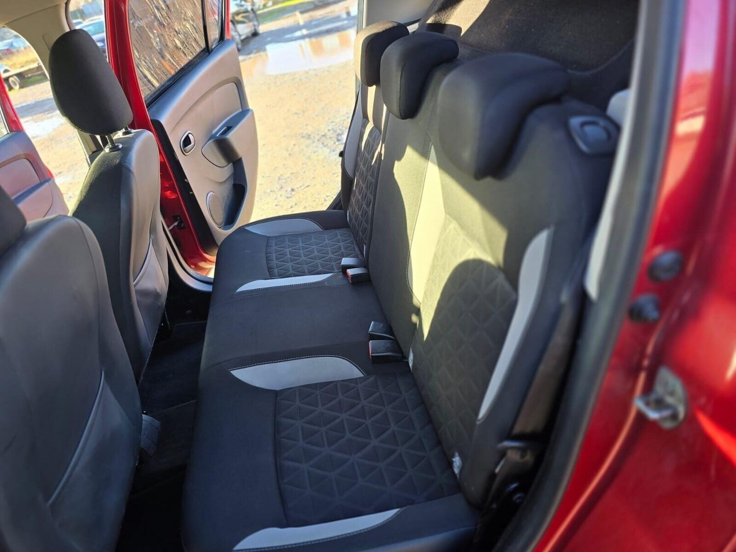 Used Dacia Sandero Stepway 2014 for sale - 77502845: Photo 53