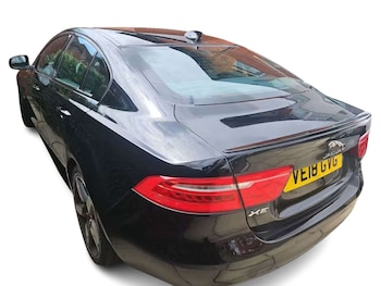 Used Jaguar XE 2018 for sale - 79463764: Photo