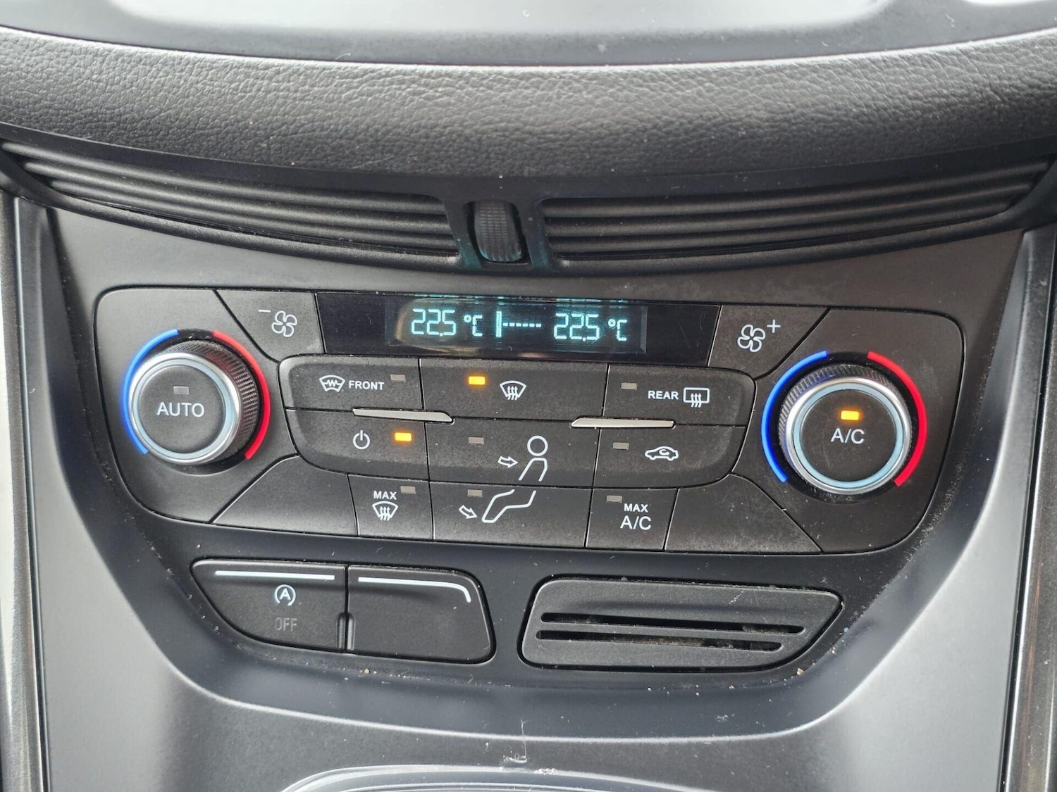 Used Ford Kuga 2018 for sale - 77226216: Photo 27