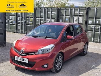 Used Toyota Yaris 2014 for sale - 79614404: Photo