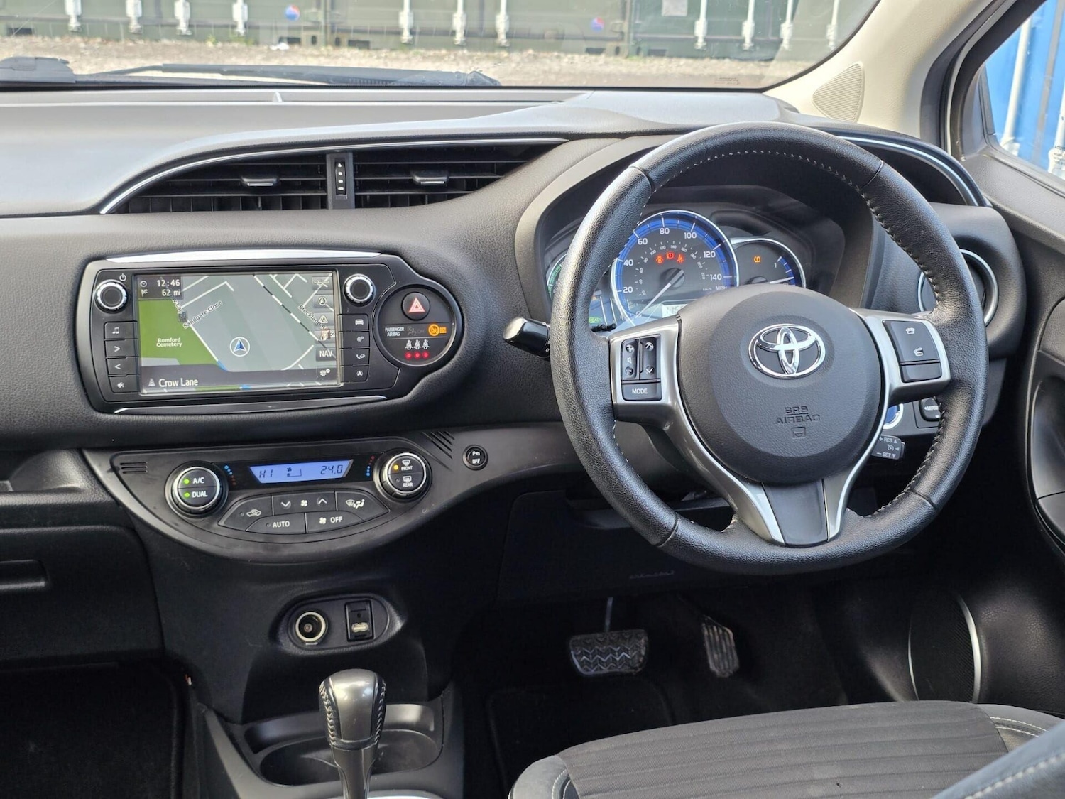 Used Toyota Yaris 2015 for sale - 77026419: Photo 20
