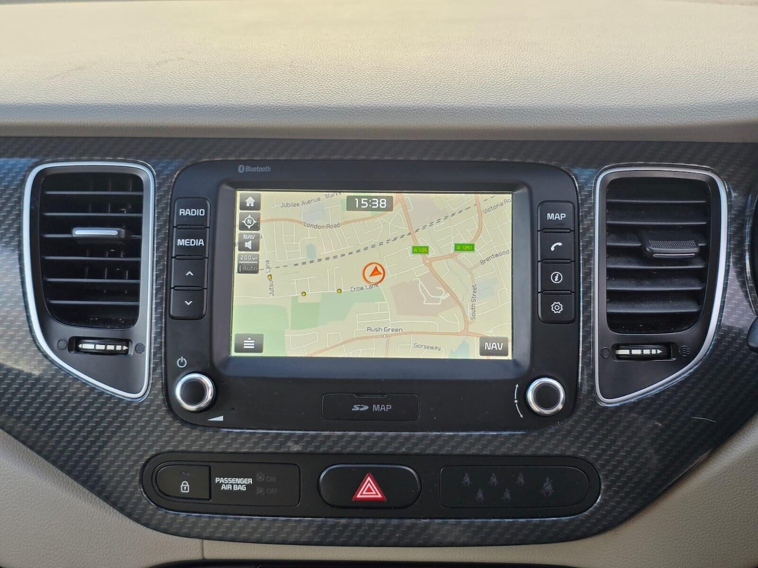 Used Kia Carens 2017 for sale - 76352348: Photo 33