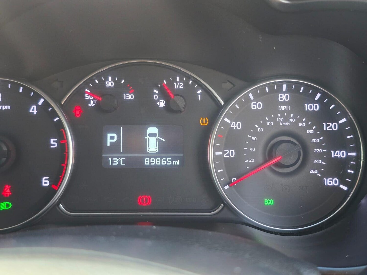 Used Kia Carens 2017 for sale - 76352348: Photo 35