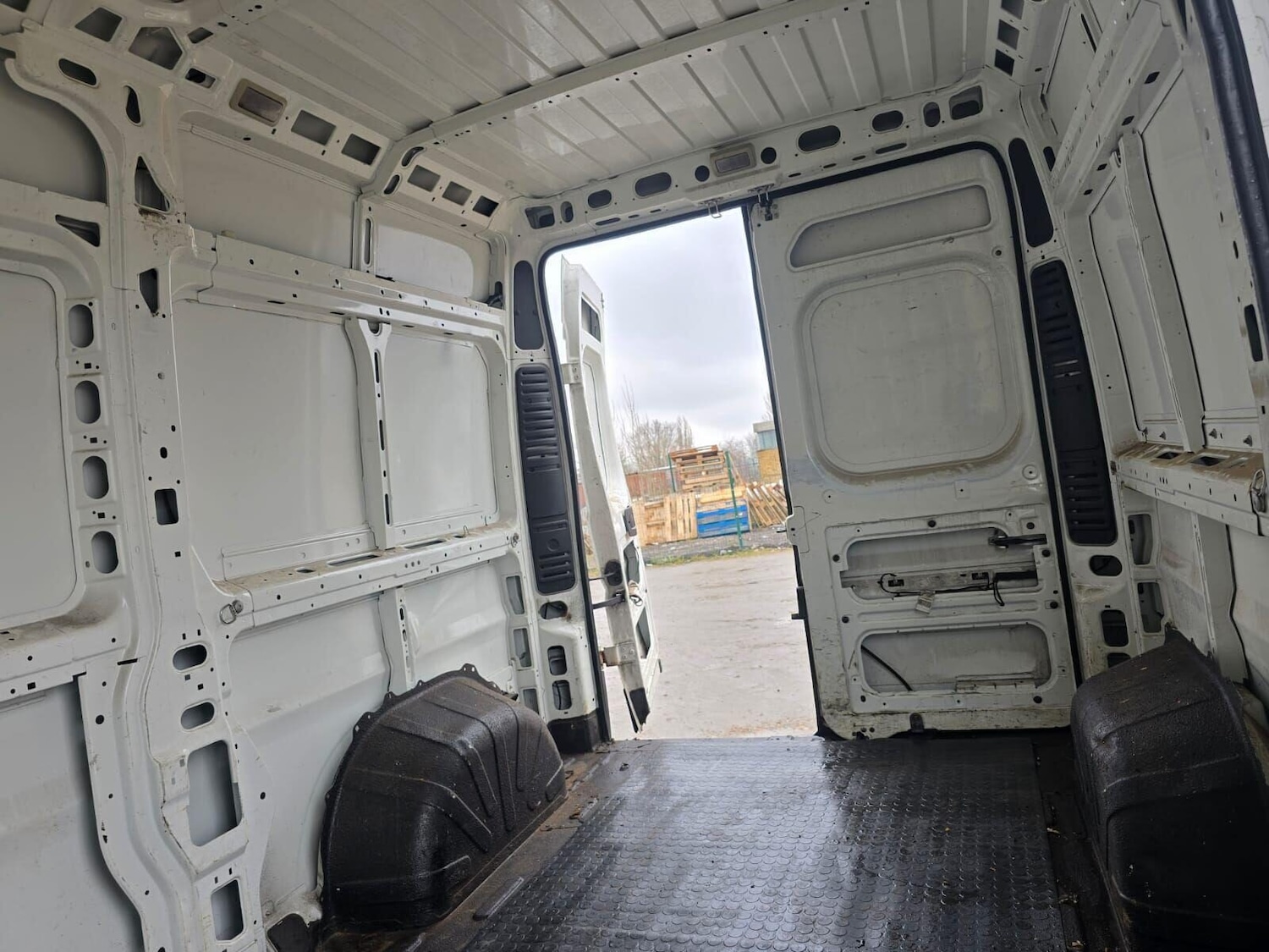 Used Peugeot Boxer 2016 for sale - 78144569: Photo 28