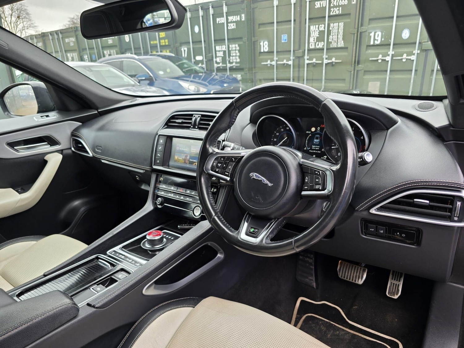 Used Jaguar F-Pace 2017 for sale - 77520459: Photo 20