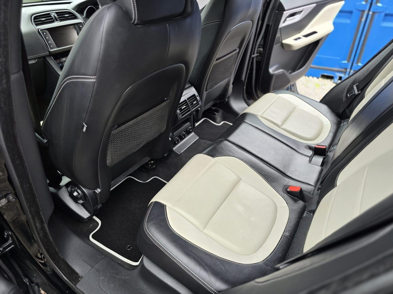 Used Jaguar F-Pace 2017 for sale - 77520459: Photo 24