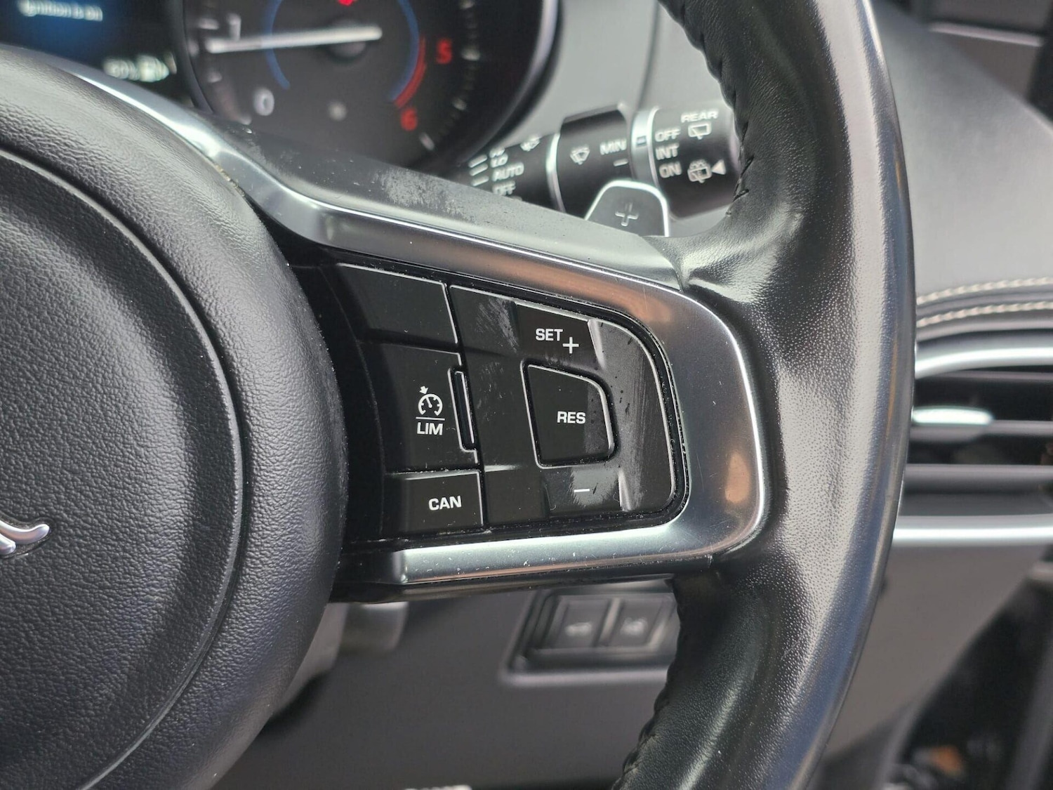 Used Jaguar F-Pace 2017 for sale - 77520459: Photo 29