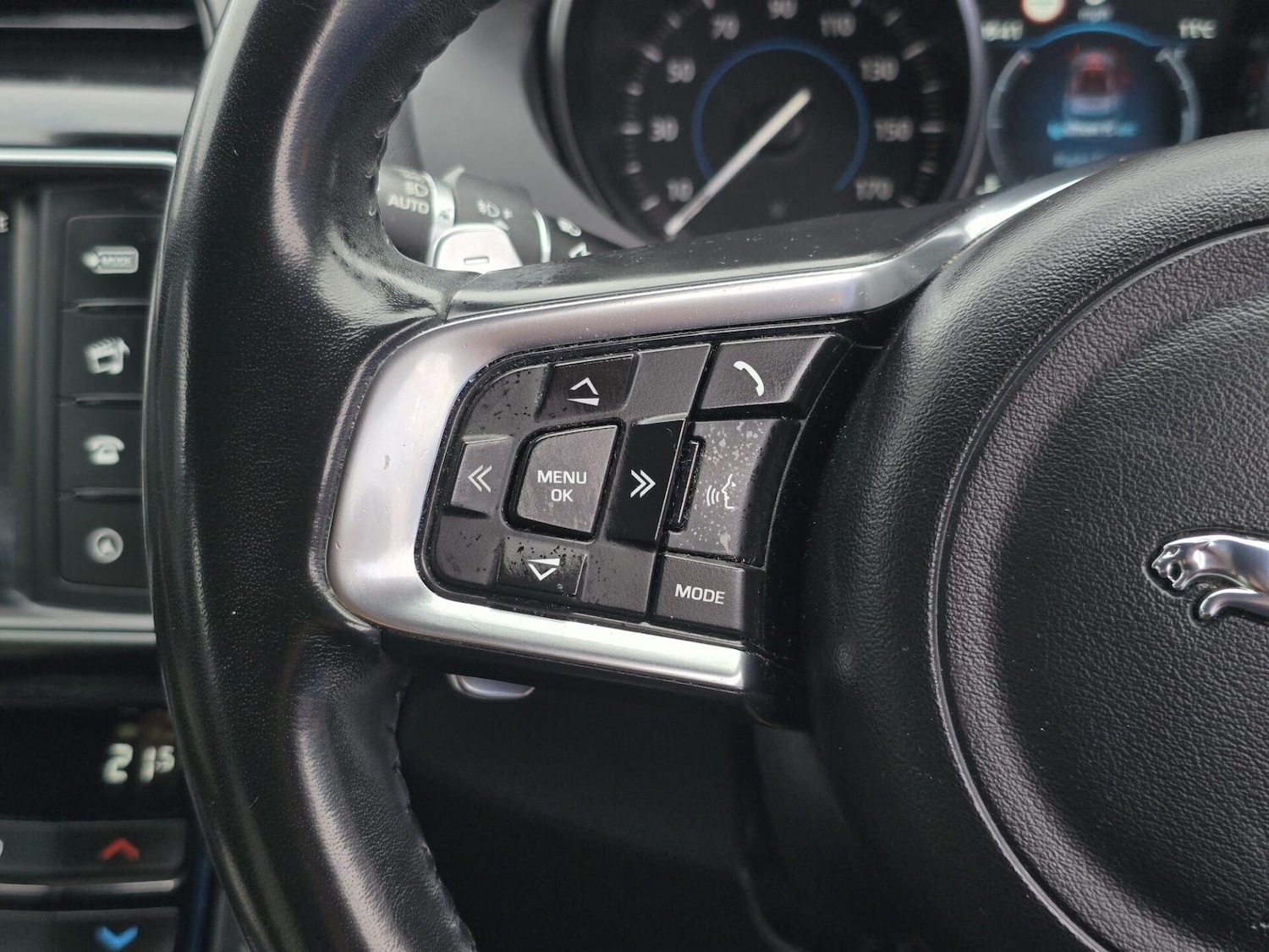 Used Jaguar F-Pace 2017 for sale - 77520459: Photo 30