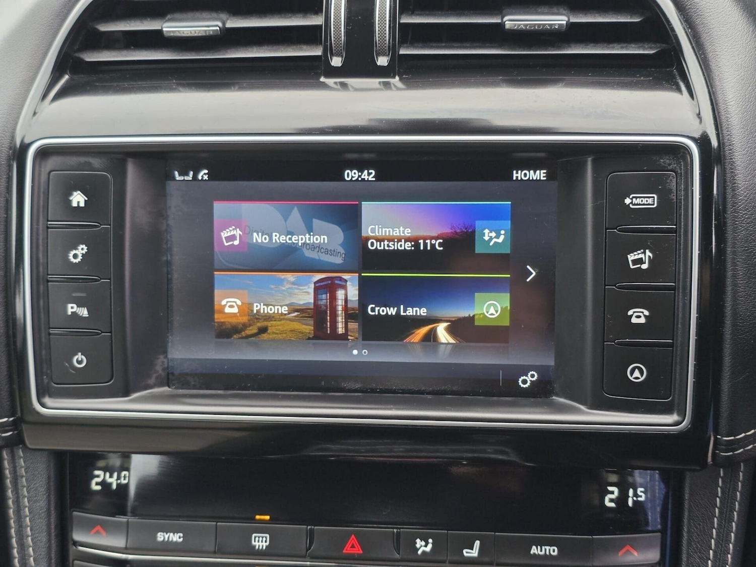 Used Jaguar F-Pace 2017 for sale - 77520459: Photo 33