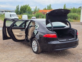 Used Jaguar XF 2019 for sale - 78907009: Photo