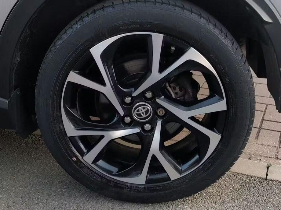 Used Toyota C-HR 2019 for sale - 77901055: Photo 11