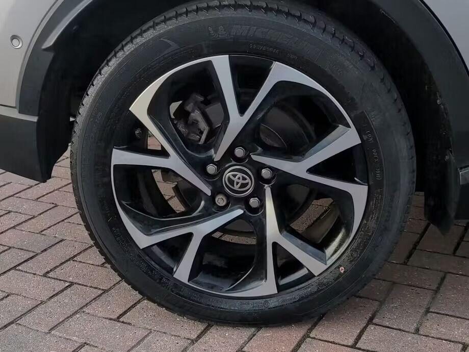 Used Toyota C-HR 2019 for sale - 77901055: Photo 9